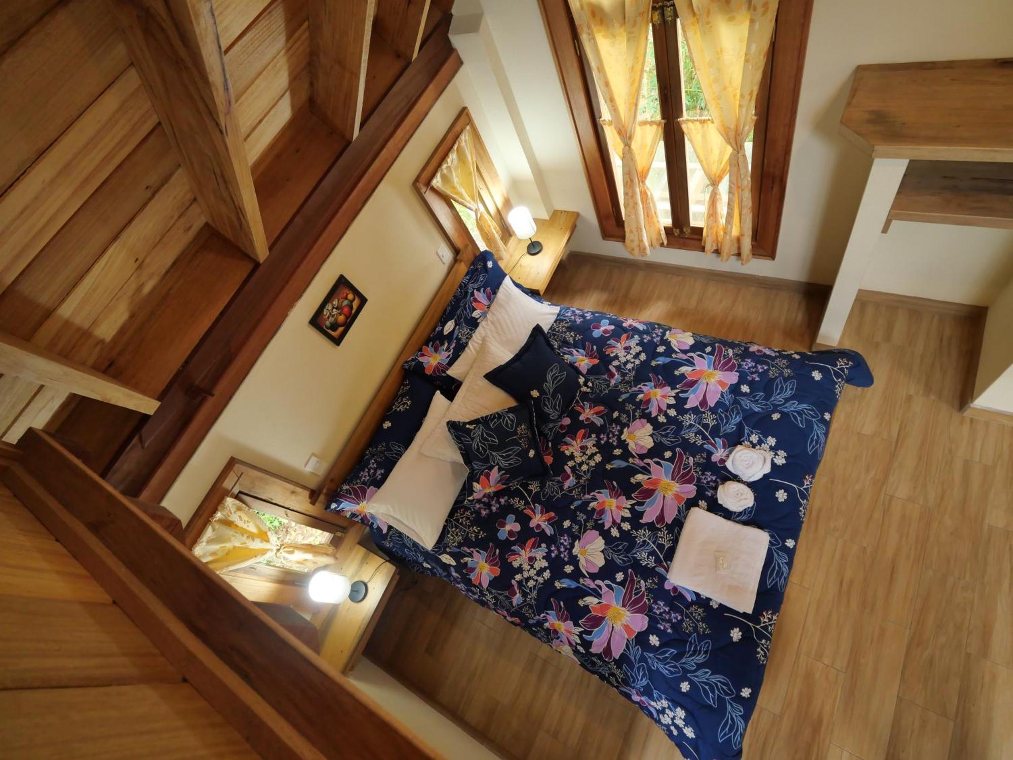 Casa Del Rio En Mindo Bed & Breakfast Exterior foto