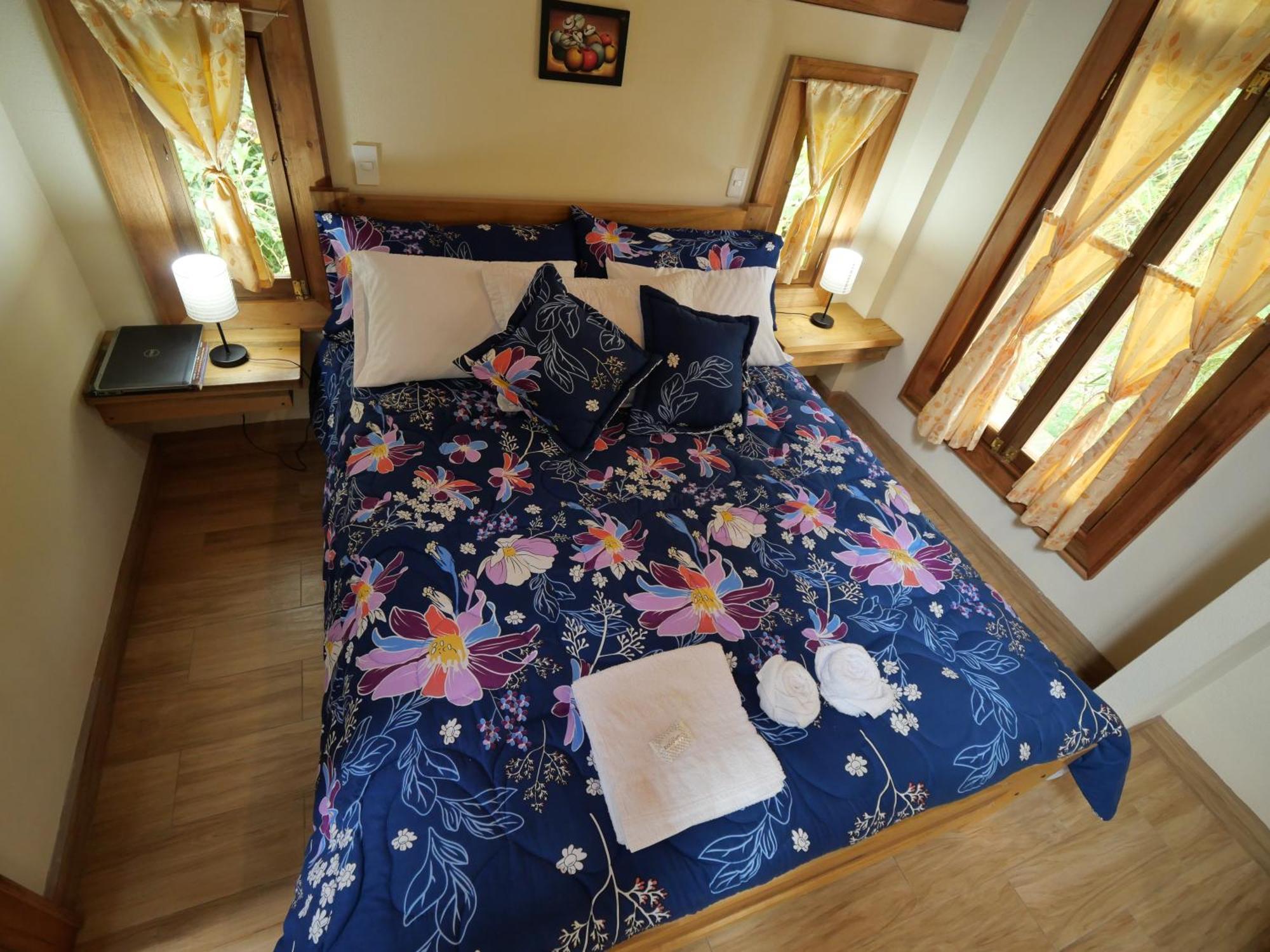 Casa Del Rio En Mindo Bed & Breakfast Exterior foto